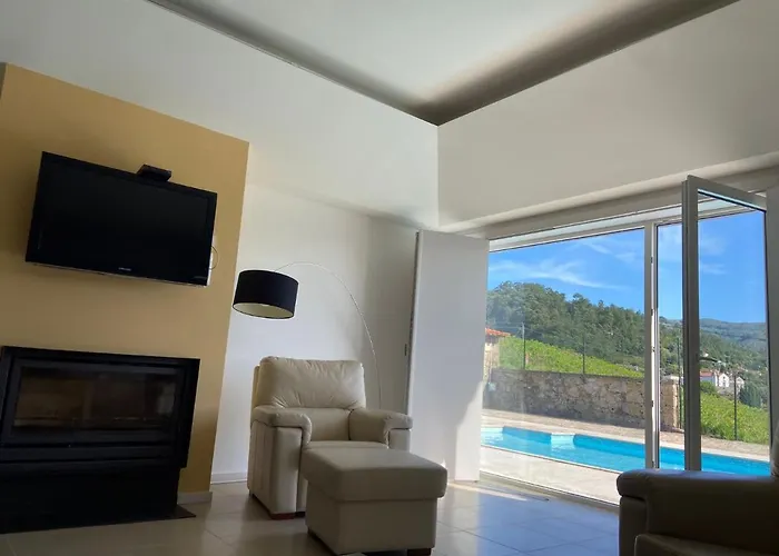 Casa Portelas * بونتي دي ليما